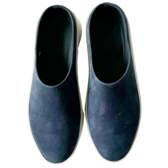 Wolf and Shepherd Cruise Mule in Navy | 7 (38.5) - Picture 2 of 11